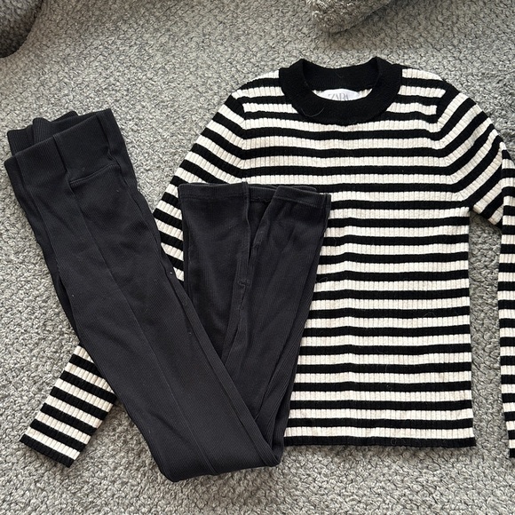 Zara Black and Cream Striped Sweater - Picture 1 of 6